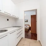 Jurac شقة