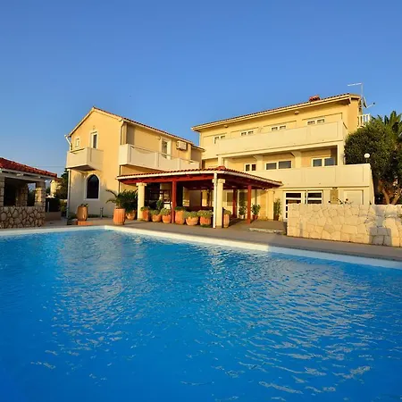 Jurac Apartment Povljana