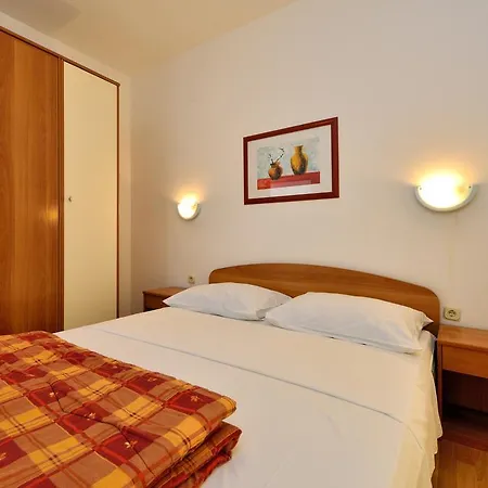 Apartment Jurac Povljana