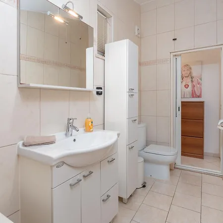 Jurac Apartment *