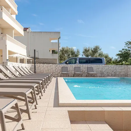 Jurac Appartement Povljana