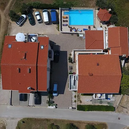 Apartment Jurac Povljana
