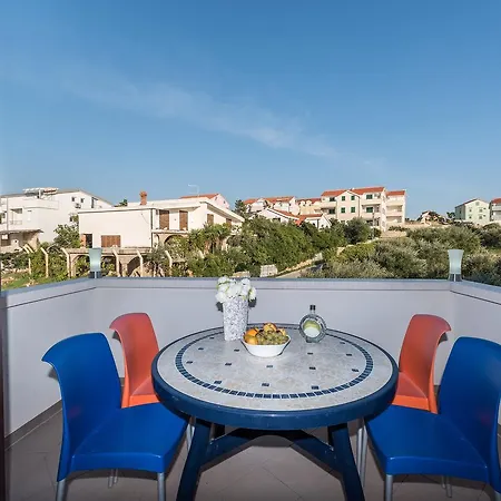 Apartment Jurac Povljana