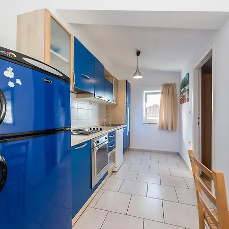 Apartment Jurac Povljana