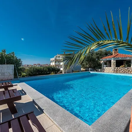 Jurac Apartment *
